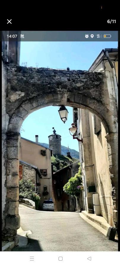 Charmant Studio Lägenhet Tarascon-sur-Ariège Exteriör bild